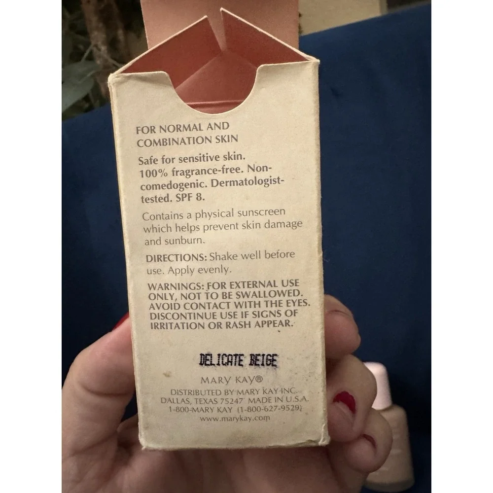 NIB! Mary Kay DELICATE BEIGE Day Radiance Liquid Foundation W/SPF 8 Item #6327